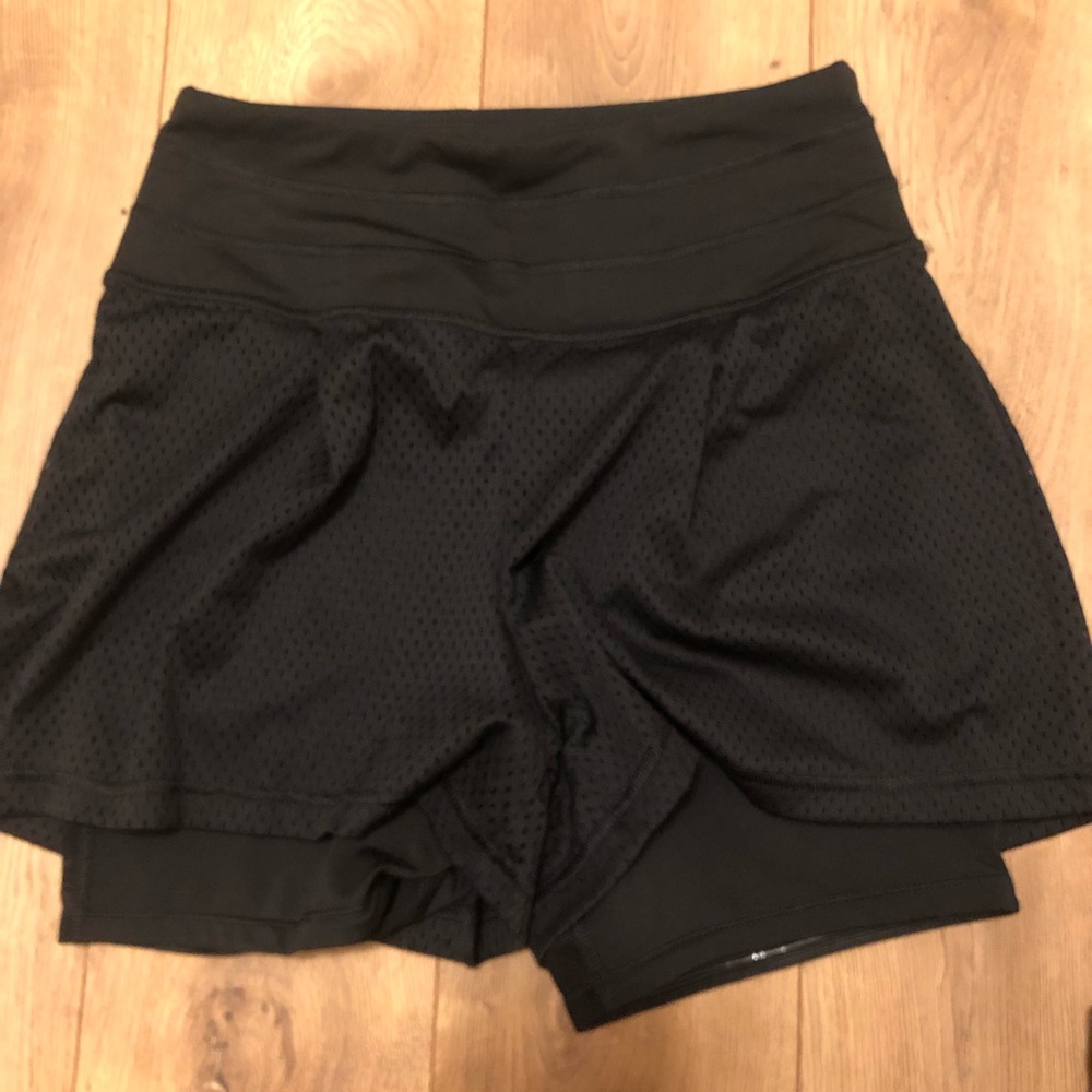 LUCY shorts size XS